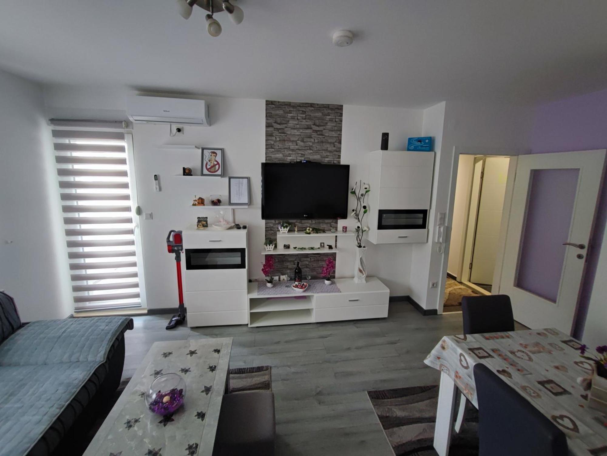 Stan Na Dan Apartman Krisfil Prnjavor Zewnętrze zdjęcie